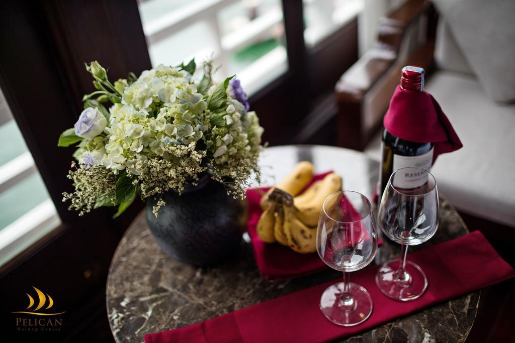 Pelican Classic Cruise Ha Long Bilik gambar